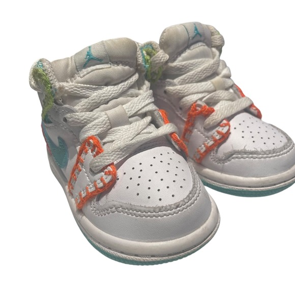 Nike Air Jordan 1 Mid SE White TD Shoes (NO INSOLE) DM6220-100 Size 4C‎ - Picture 4 of 9